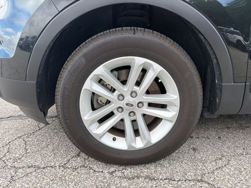 Used 2014 Ford Explorer XLT w/ Equipment Group 202A AWD/4WD image 15