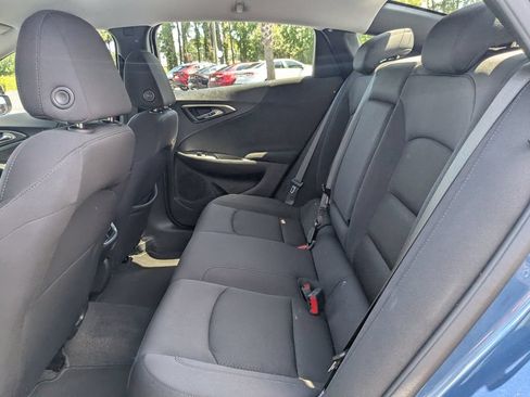 Used 2025 Chevrolet Malibu LT FWD image 13