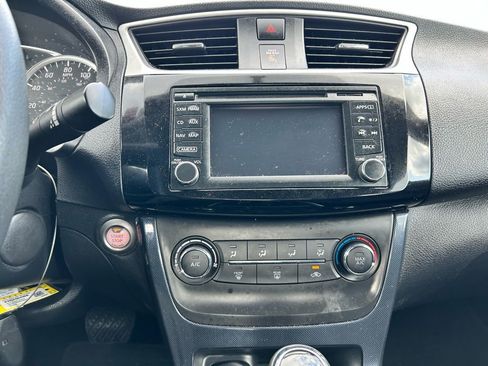 Used 2017 Nissan Sentra SR w/ Driver's Assist Package image 25