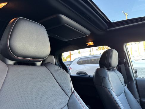 Certified 2025 Toyota Sienna XSE image 24