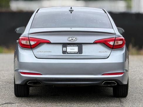 Used 2016 Hyundai Sonata Sport w/ Option Group 1V FWD image 4
