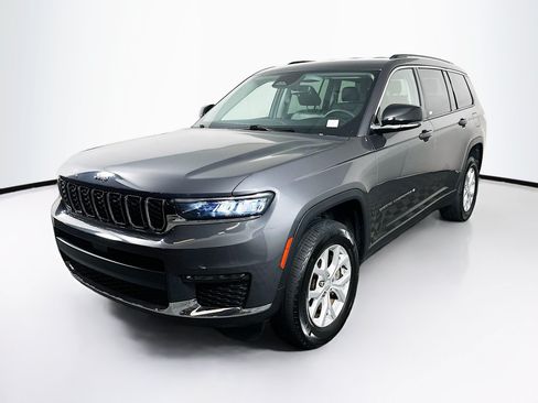 Used 2023 Jeep Grand Cherokee L Limited AWD/4WD image 3