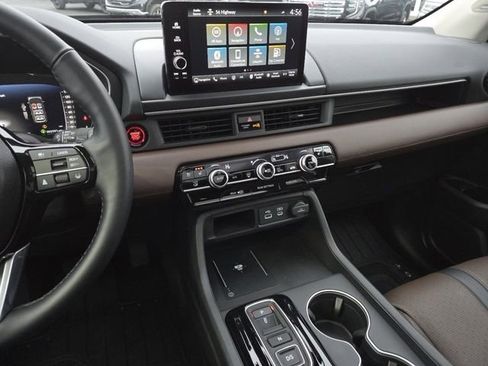 Used 2025 Honda Pilot Elite image 39