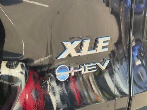 Used 2025 Toyota RAV4 XLE w/ Weather Package AWD/4WD image 13
