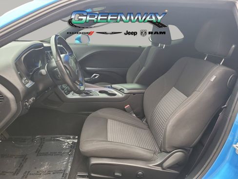 Used 2023 Dodge Challenger SXT w/ Blacktop Package image 7