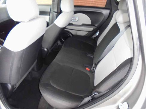 Used 2016 Kia Soul w/ Convenience Package image 9