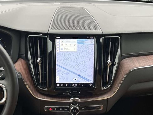 Used 2023 Volvo XC60 B5 Ultimate image 16