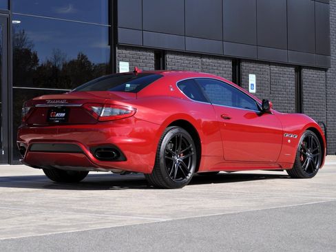 Used 2018 Maserati GranTurismo Sport image 4