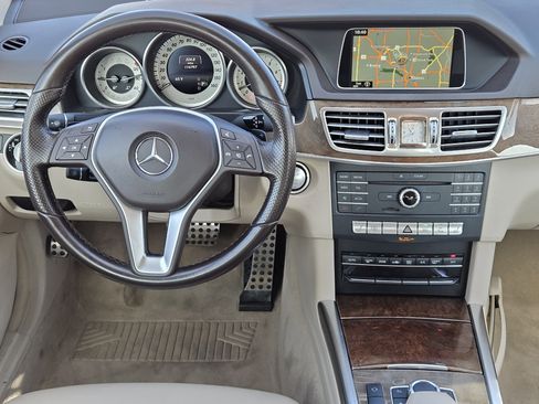 Used 2016 Mercedes-Benz E 350 Sedan image 25