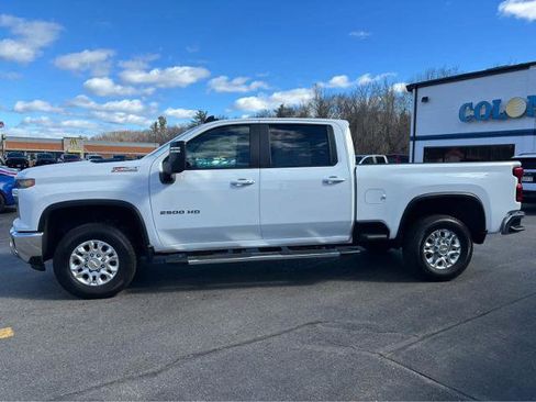 Used 2025 Chevrolet Silverado 2500 LT image 3