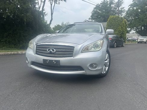 Used 2011 INFINITI M37 x w/ Premium Pkg AWD/4WD image 2