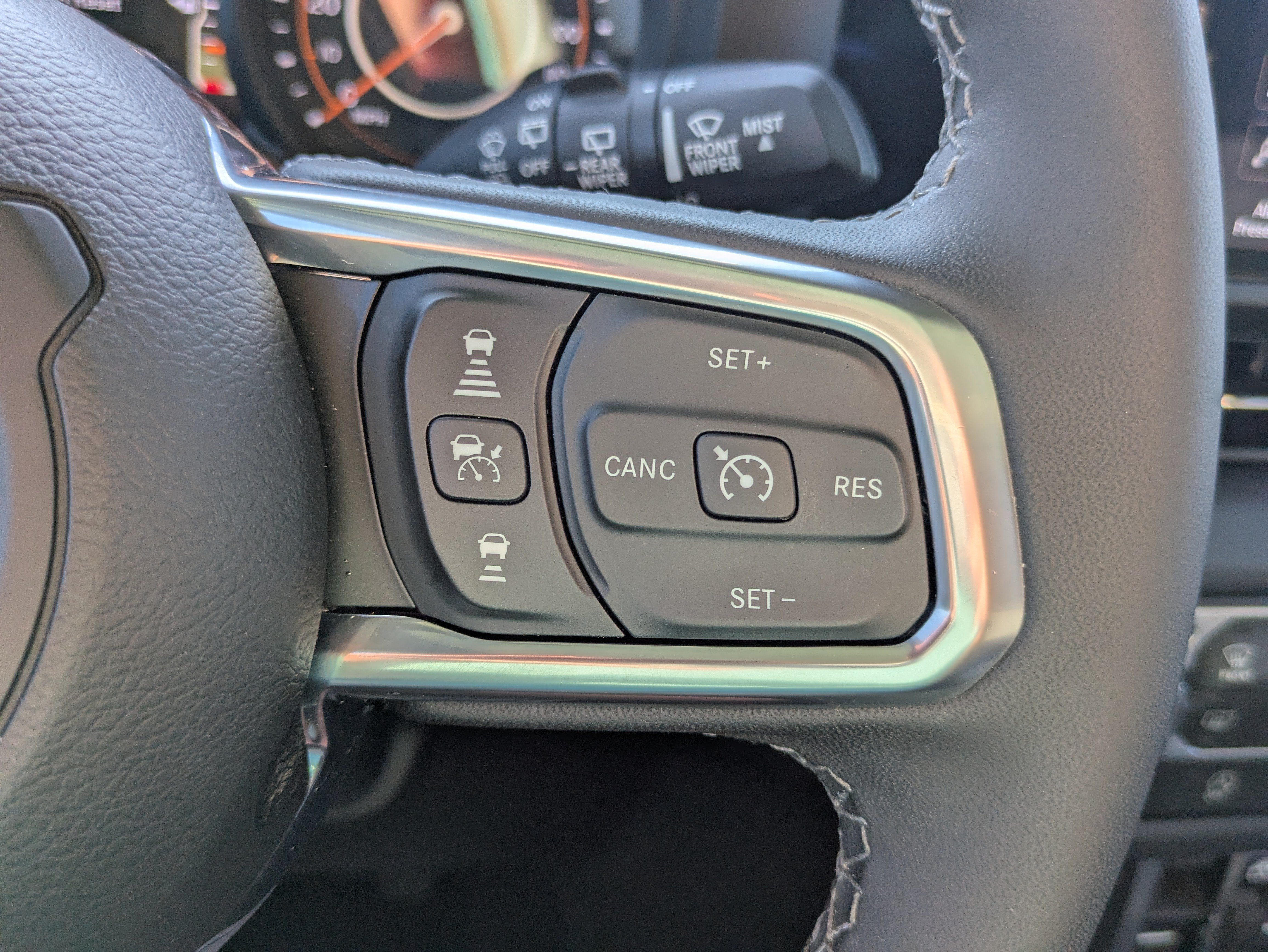 Used 2026 Jeep Wrangler Unlimited Sahara AWD/4WD image 13