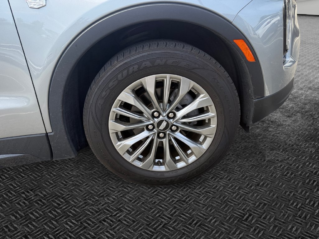 Used 2024 Cadillac XT4 Premium Luxury AWD/4WD image 11