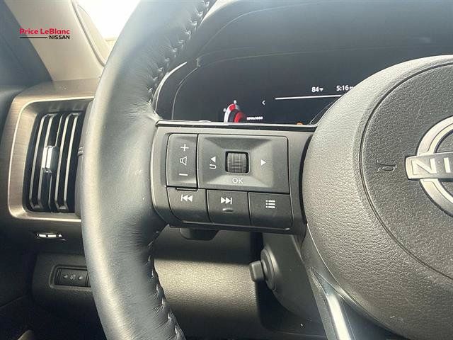 Certified 2025 Nissan Pathfinder Platinum w/ Cargo Package FWD image 21