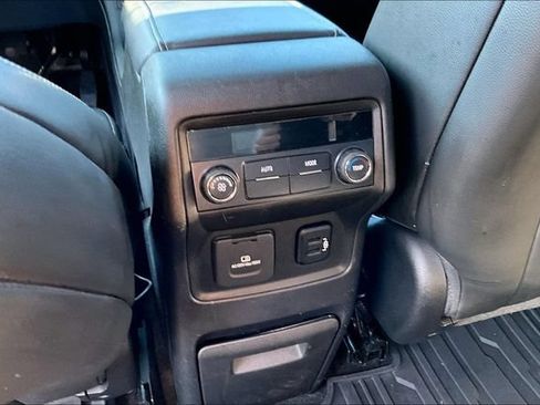 Used 2018 GMC Acadia SLT AWD/4WD image 35