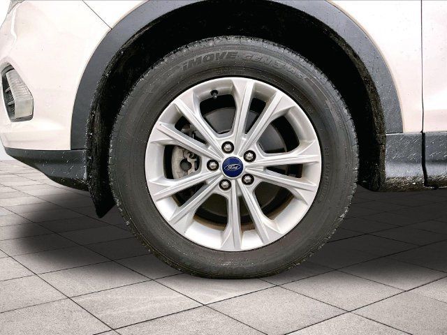 Used 2017 Ford Escape SE AWD/4WD image 8