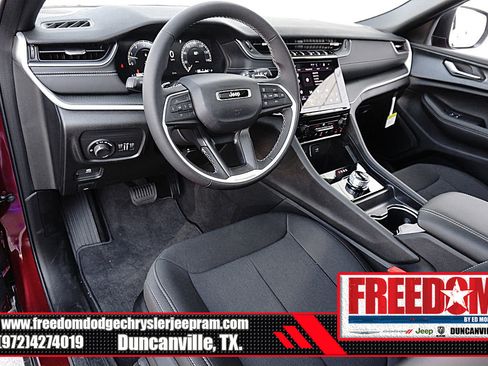 New 2025 Jeep Grand Cherokee L Laredo RWD image 10