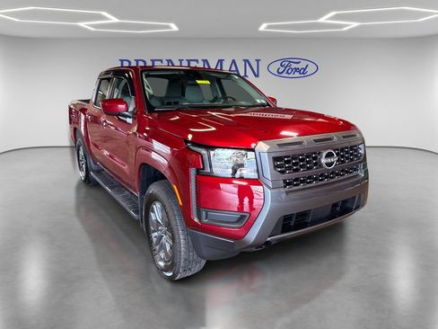 Used 2025 Nissan Frontier SV AWD/4WD image 3