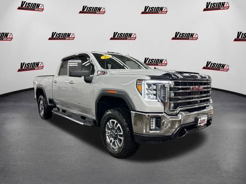 Used 2022 GMC Sierra 3500 SLT w/ SLT Preferred Package AWD/4WD image 3