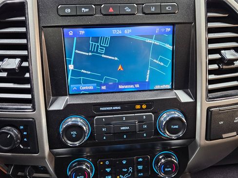 Used 2021 Ford F250 Lariat w/ Tremor Off-Road Package image 29