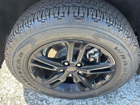 Used 2023 GMC Terrain AT4 w/ LPO, Floor Liner Package image 11