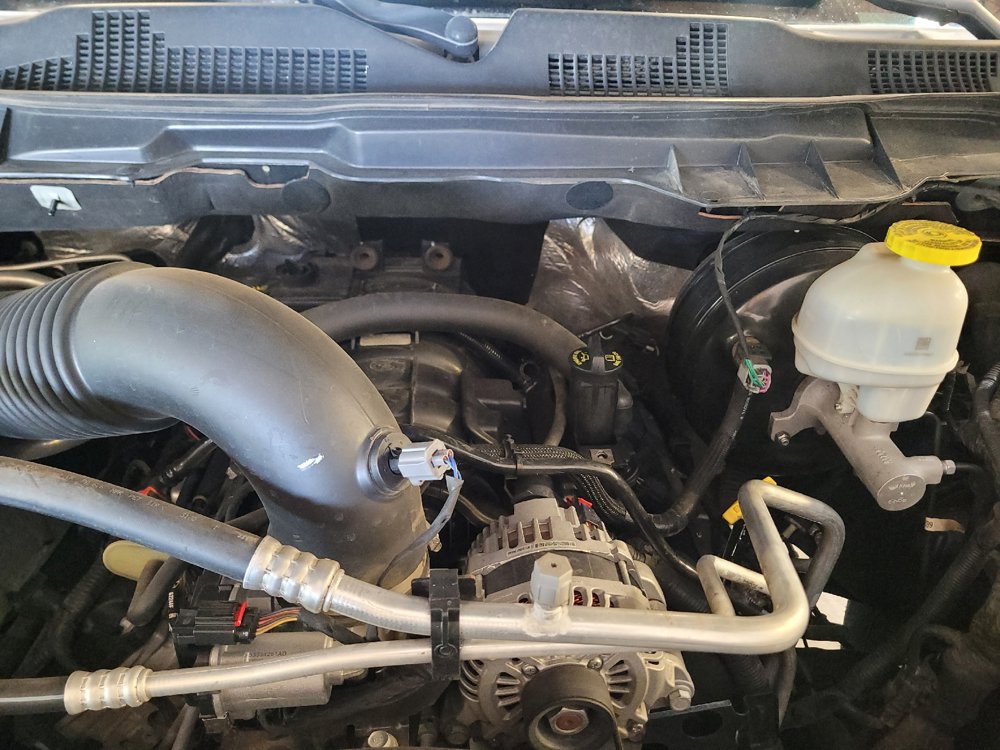 Used 2021 RAM 1500 Classic SLT RWD image 30
