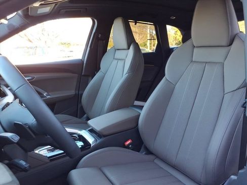 Used 2025 Audi Q5 Premium Plus AWD/4WD image 8