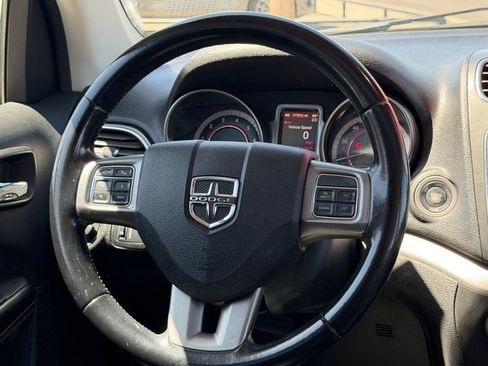 Used 2020 Dodge Journey Crossroad FWD image 17