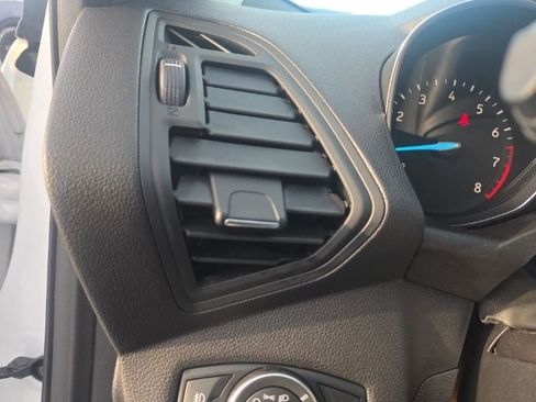 Used 2018 Ford Escape SE w/ Ford Safe & Smart Package image 23