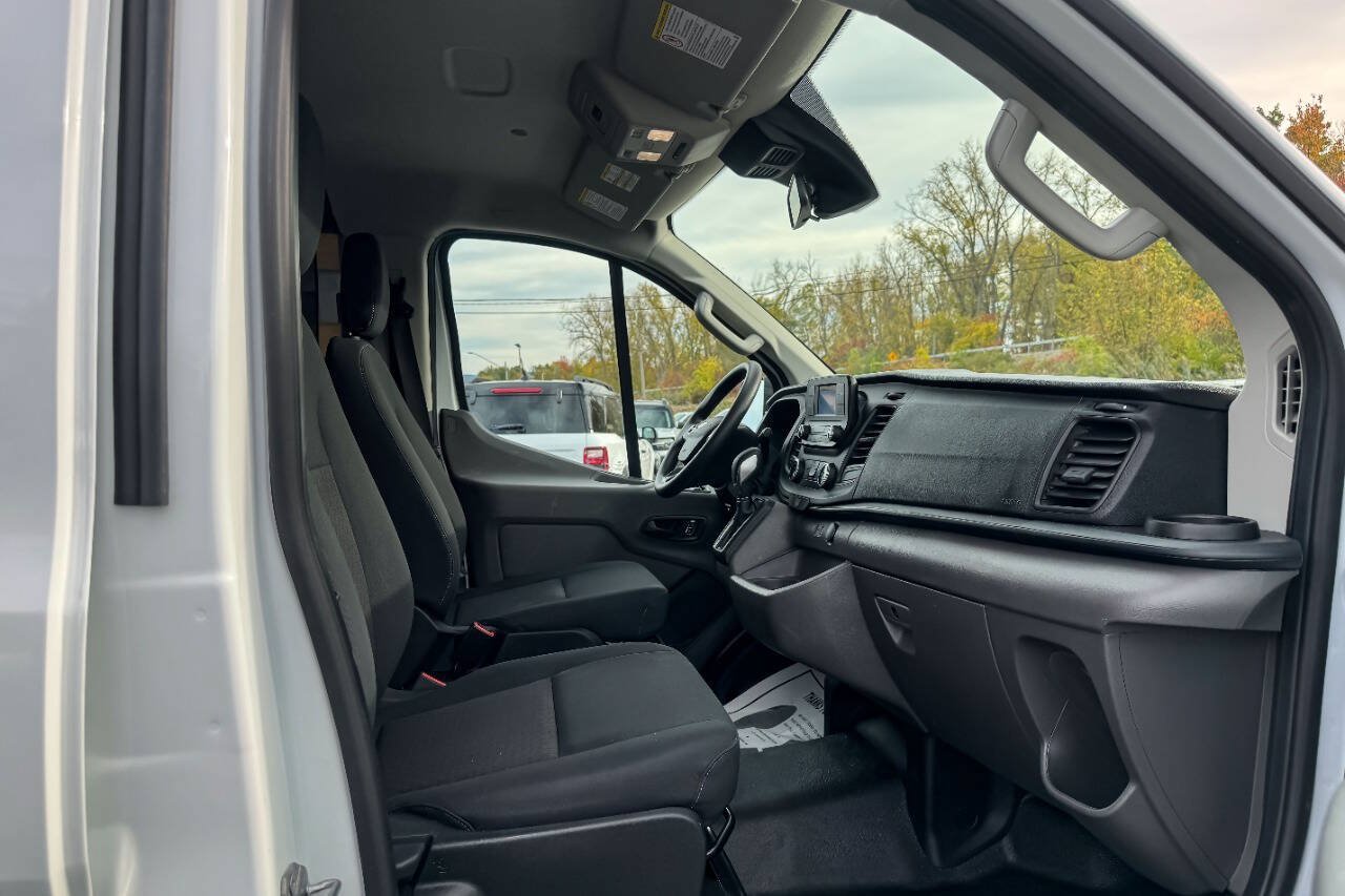 Used 2025 Ford Transit 250 Low Roof w/ Exterior Upgrade Package RWD image 10