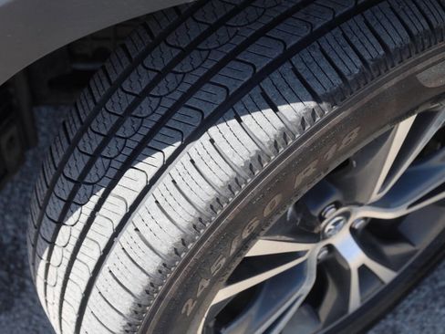 Used 2016 Toyota Highlander XLE image 26