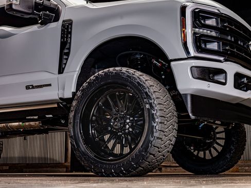 Used 2026 Ford F250 Platinum image 16