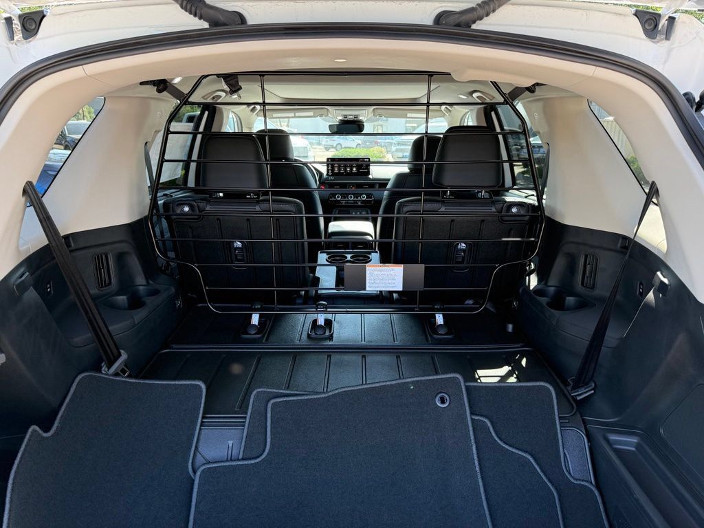 New 2026 Honda Pilot Touring image 14