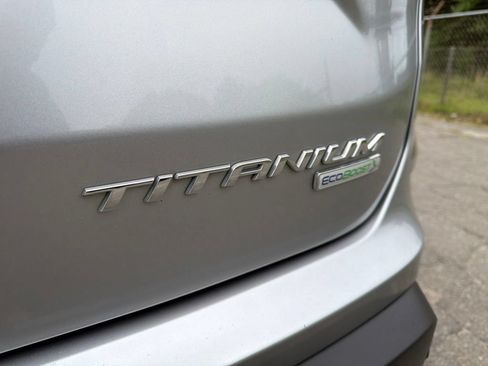 Used 2020 Ford Edge Titanium FWD image 17