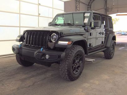 Used 2023 Jeep Wrangler Unlimited w/ Cold Weather Group