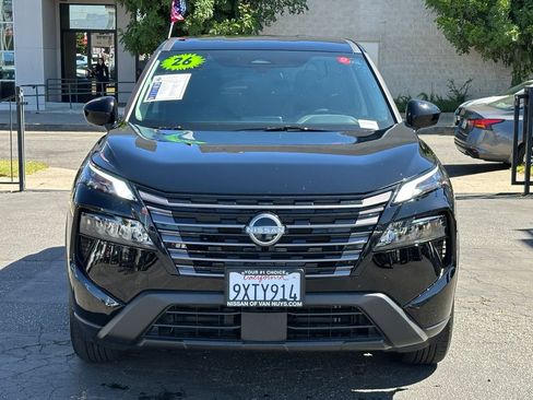 Used 2026 Nissan Rogue SV w/ Cold Weather Package FWD image 12