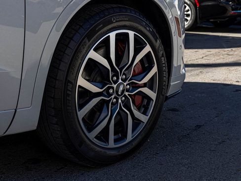 Used 2023 Cadillac XT6 Sport image 9