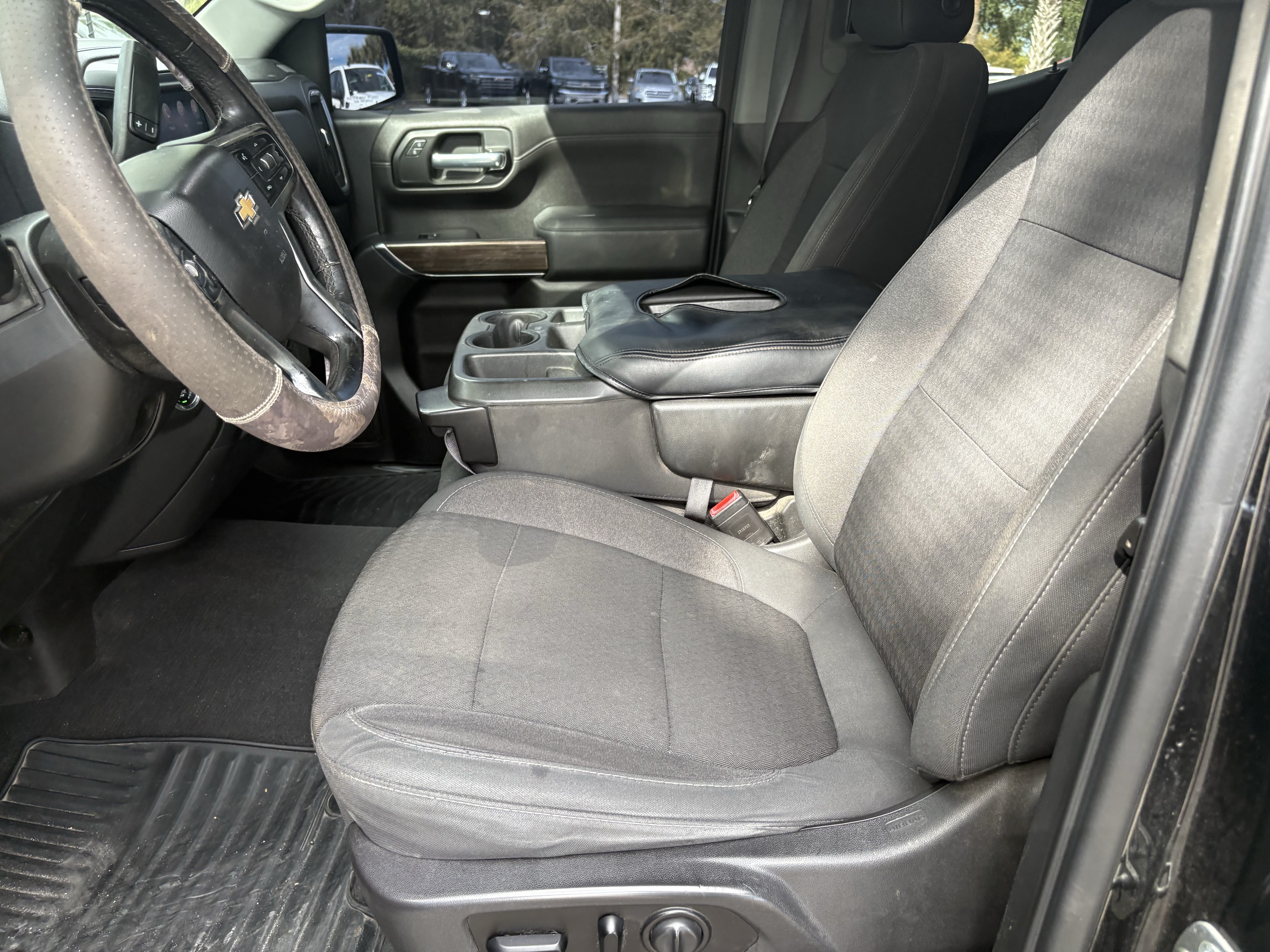 Used 2020 Chevrolet Silverado 1500 LT w/ All-Star Edition RWD image 9