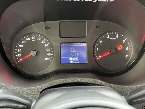 Used 2022 Mercedes-Benz Sprinter 2500 image 12