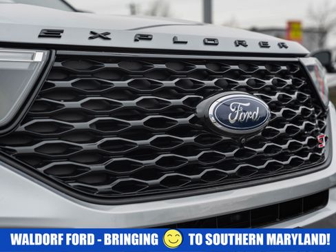 Used 2022 Ford Explorer ST w/ Equipment Group 401A image 13