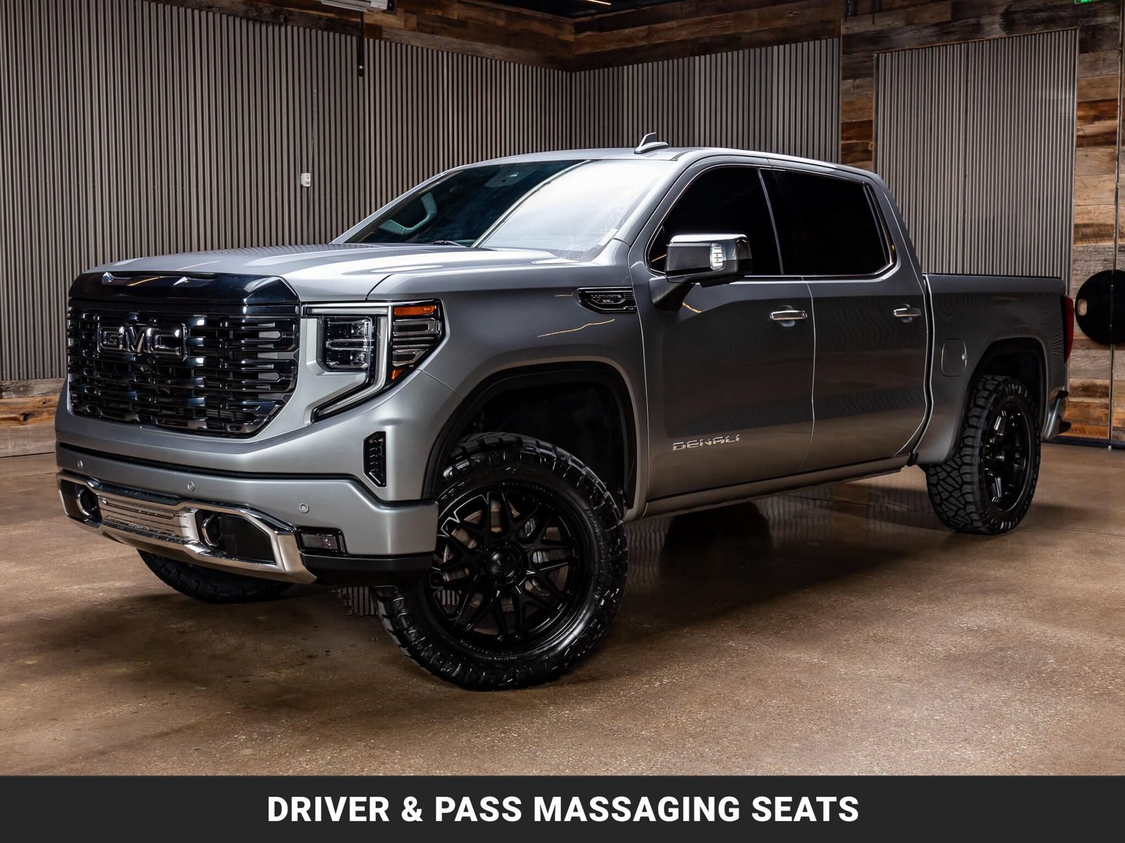 Used 2023 GMC Sierra 1500 Denali Ultimate AWD/4WD image 4