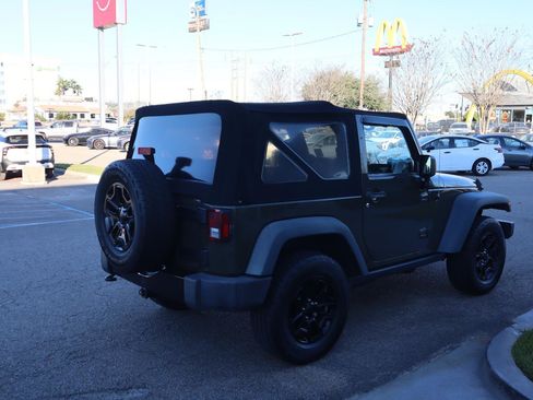 Used 2015 Jeep Wrangler Sport image 8