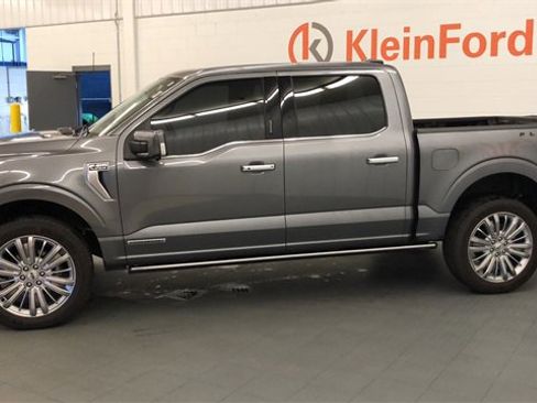 Used 2024 Ford F150 Platinum w/ Equipment Group 703A Plus image 3