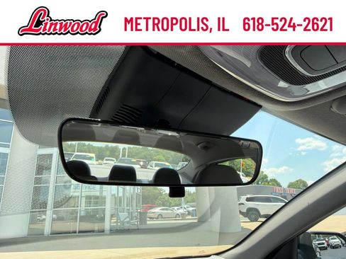 Used 2022 Hyundai Elantra SE FWD image 26