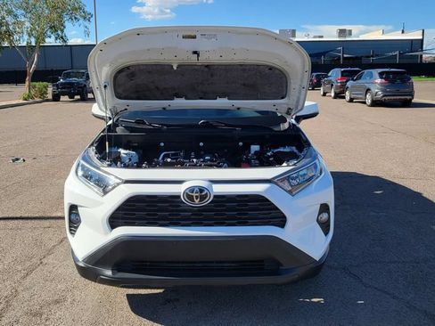Used 2021 Toyota RAV4 XLE w/ Convenience Package FWD image 41