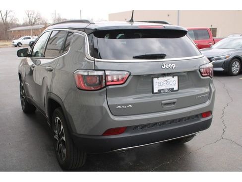 Used 2023 Jeep Compass Limited image 6