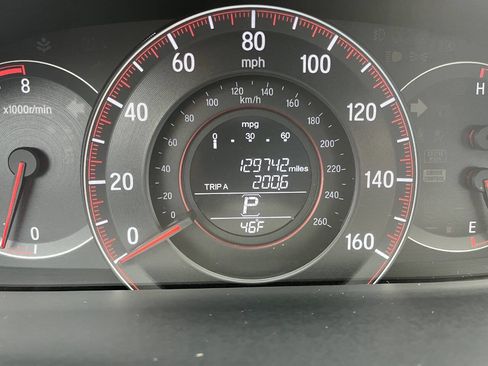 Used 2017 Honda Accord Sport image 12