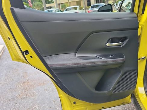Used 2025 Nissan Kicks SR w/ SR Premium Package FWD image 9