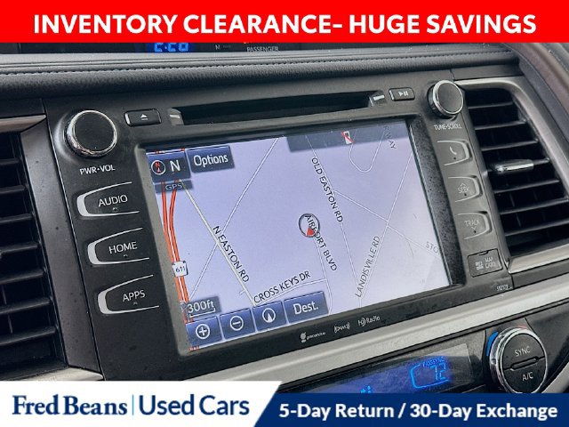 Used 2017 Toyota Highlander XLE AWD/4WD image 19