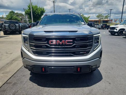 Certified 2023 GMC Sierra 1500 AT4 w/ AT4 Premium Package AWD/4WD image 3